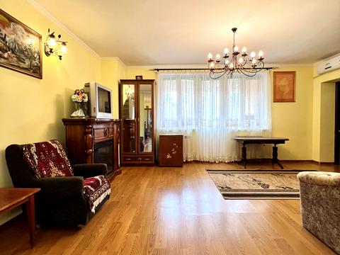 квартира за адресою Андрея Шептицького вул., 5