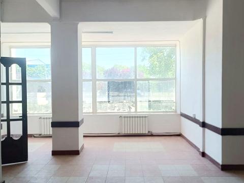 комерційна за адресою Новозаводська вул., 2-А