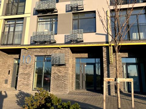 коммерческая по адресу Оптимістична ул., 1