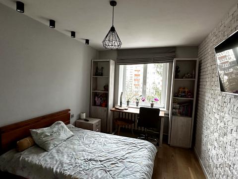 квартира по адресу Героев Крут бульв. (Героїв Сталінграду), 5