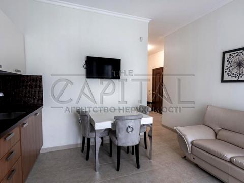 квартира по адресу Андрея Верхогляда ул. (Михайла Драгомирова), 14