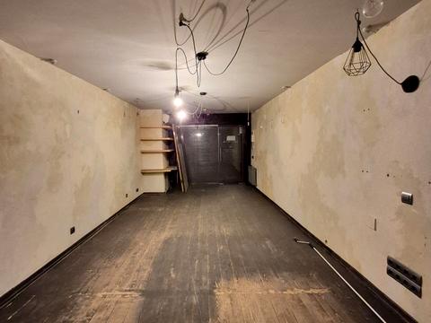 комерційна за адресою Євгена Коновальця вул., 138А