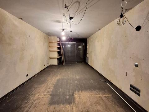 комерційна за адресою Євгена Коновальця вул., 138А