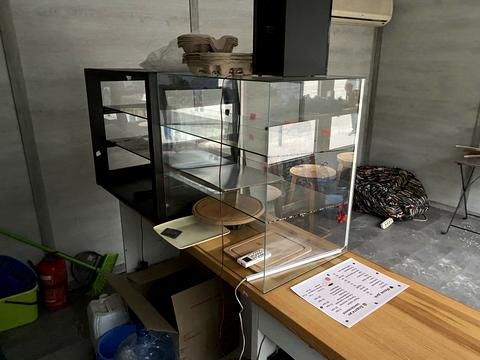 комерційна за адресою Героїв просп., 19