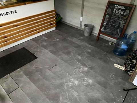 комерційна за адресою Героїв просп., 19