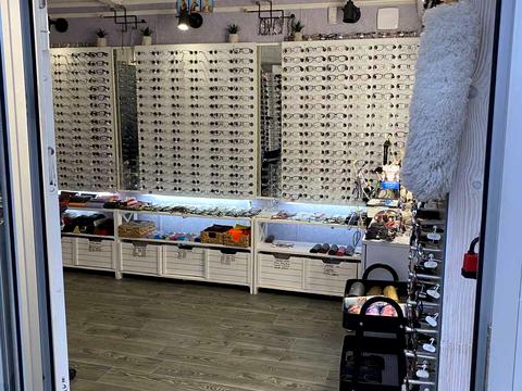 комерційна за адресою Героїв просп., 19