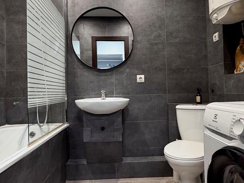 квартира за адресою Софії Русової вул., 7-А