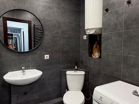 квартира за адресою Софії Русової вул., 7-А