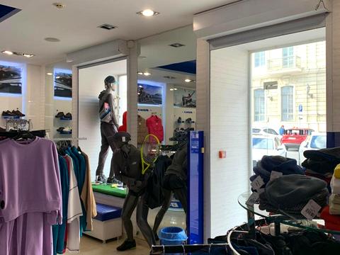 комерційна за адресою Європейська пл. (Катерининська), 1