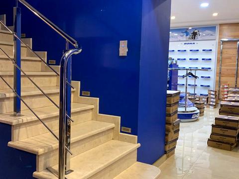 комерційна за адресою Європейська пл. (Катерининська), 1