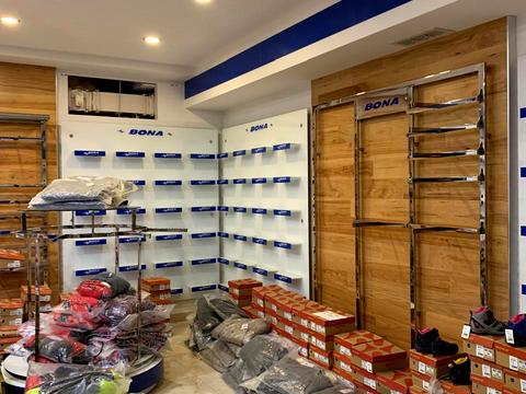 комерційна за адресою Європейська пл. (Катерининська), 1