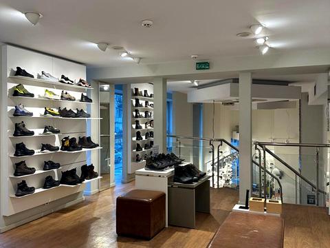 комерційна за адресою Грецька вул., 43