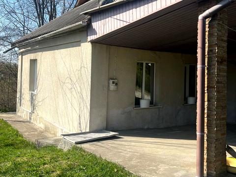 дом по адресу Центральна ул., 10