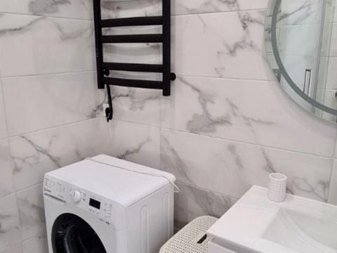 квартира за адресою Академіка Філатова вул., (Будинок 4)