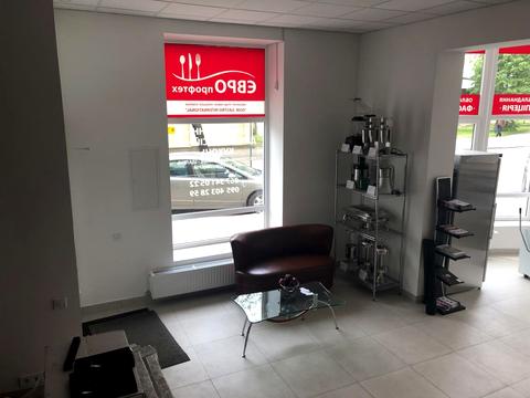 комерційна за адресою Довга вул., 20б