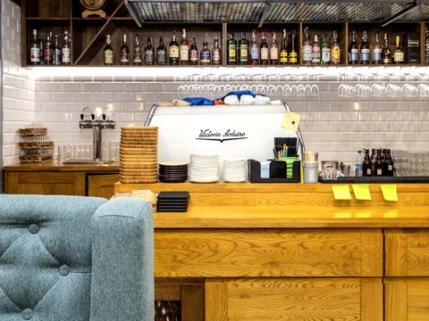 комерційна за адресою Вовчинецька вул., 196