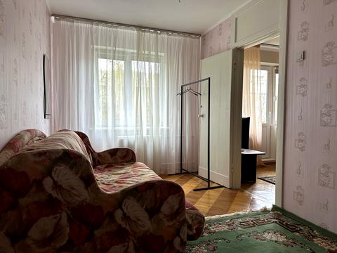 квартира за адресою Миколи Василенка вул., 8-А