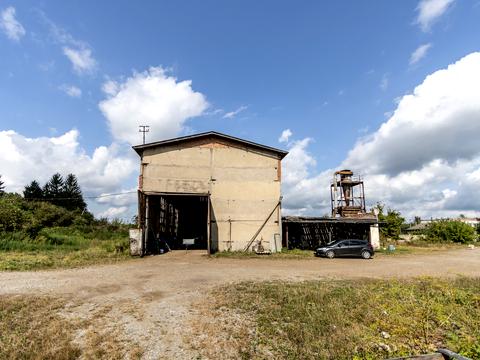 комерційна за адресою Височана, 1