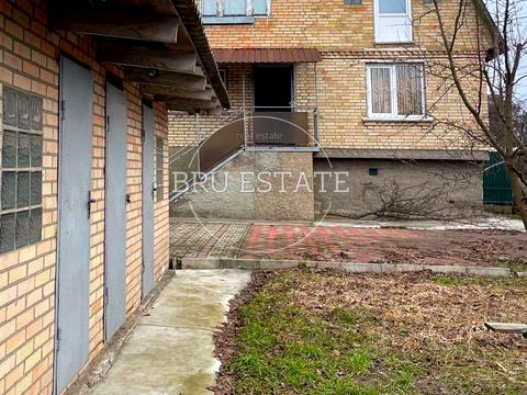 будинок за адресою Вишнева вул., 50