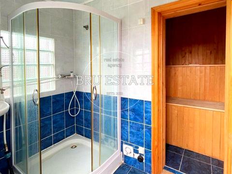 будинок за адресою Вишнева вул., 50