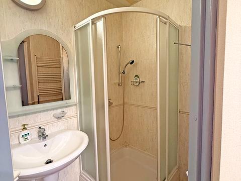 комерційна за адресою Андрія Верхогляда вул. (Михайла Драгомирова), 2