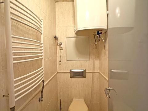 комерційна за адресою Андрія Верхогляда вул. (Михайла Драгомирова), 2