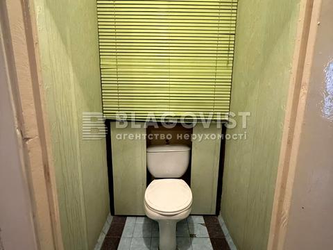 квартира за адресою Ревуцького вул., 18-А