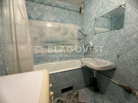 квартира за адресою Ревуцького вул., 18-А