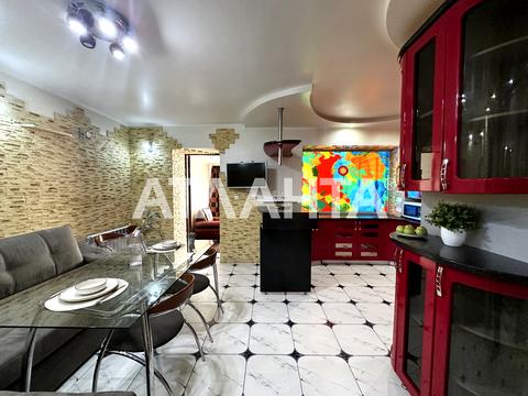 квартира по адресу Машинобудівників ул., 6