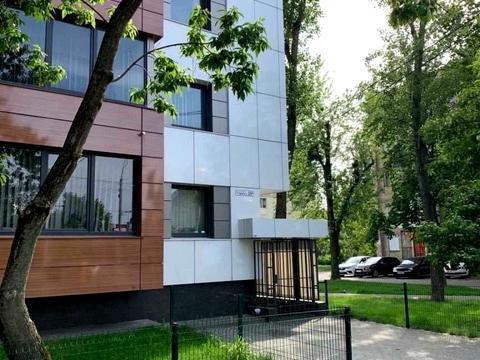 комерційна за адресою Миру просп., 15А