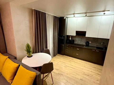 квартира за адресою Драгоманова вул., 10