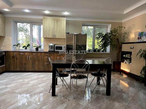 будинок за адресою Київ, Білогородська вул.