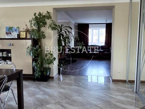 будинок за адресою Київ, Білогородська вул.