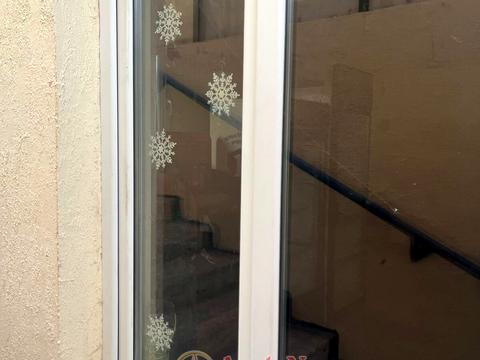 комерційна за адресою Владислава Бувалкіна вул. (Бочарова Генерала), 54г