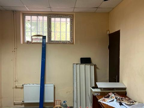 комерційна за адресою Владислава Бувалкіна вул. (Бочарова Генерала), 54г