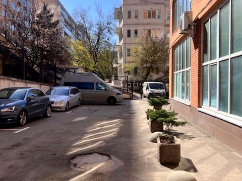коммерческая по адресу Calle Dilova ул. (Димитрова), 2-Б