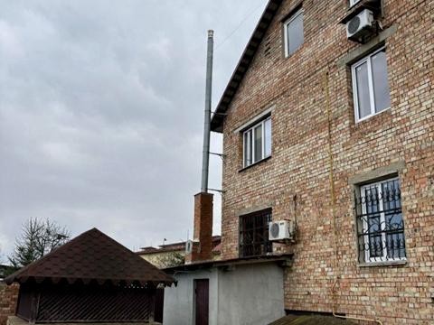 комерційна за адресою Миколи Леонтовича вул., 4