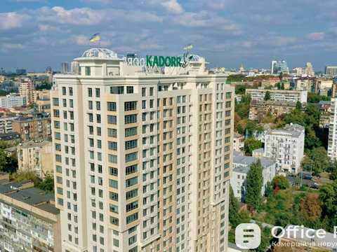 комерційна за адресою Жилянська вул., 68