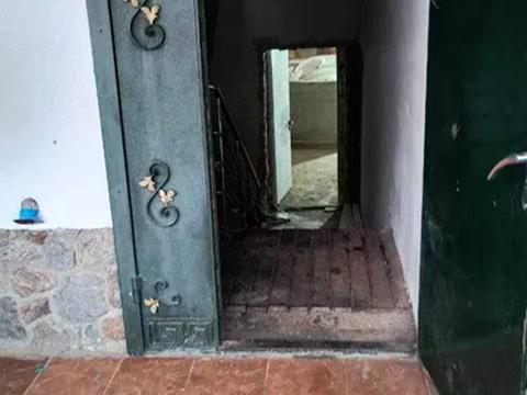 комерційна за адресою Інститутська вул., 97