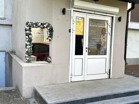 коммерческая по адресу Левка Лукьяненко ул. (Маршала Тимошенко), 2/4