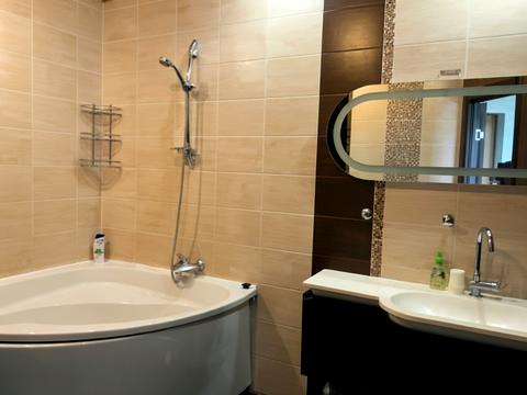 квартира за адресою Королеви Єлизавети ІІ вул. (Глинки), 2