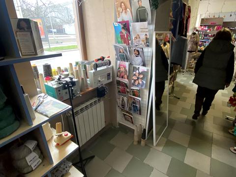 комерційна за адресою Медова вул., 9