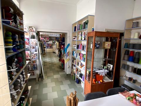 комерційна за адресою Медова вул., 9