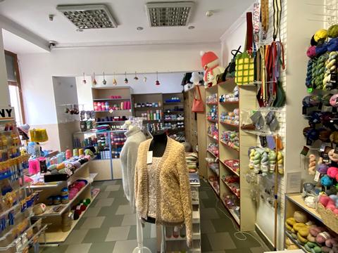 комерційна за адресою Медова вул., 9