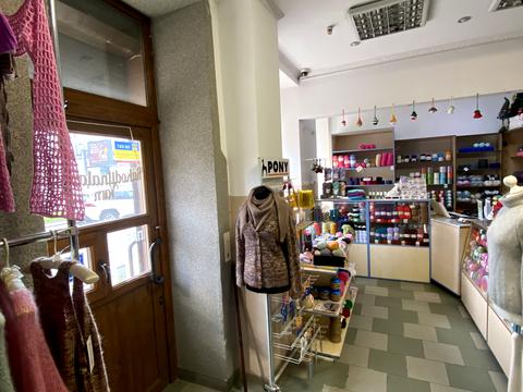 комерційна за адресою Медова вул., 9