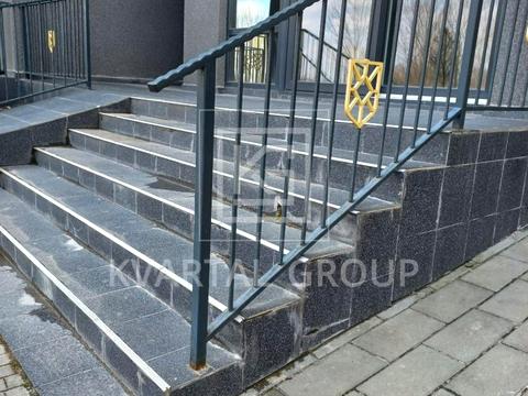 комерційна за адресою Івана Кожедуба вул., 3