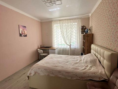 квартира за адресою Грушевського вул., (Будинок 1)