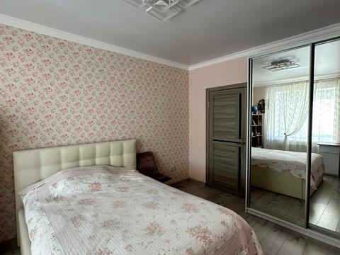 квартира за адресою Грушевського вул., (Будинок 1)