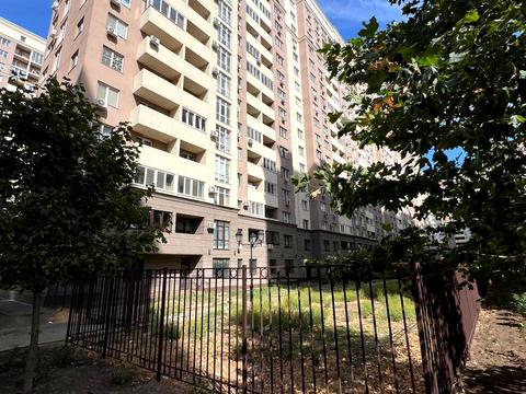 комерційна за адресою Михайла Грушевського вул., 30в