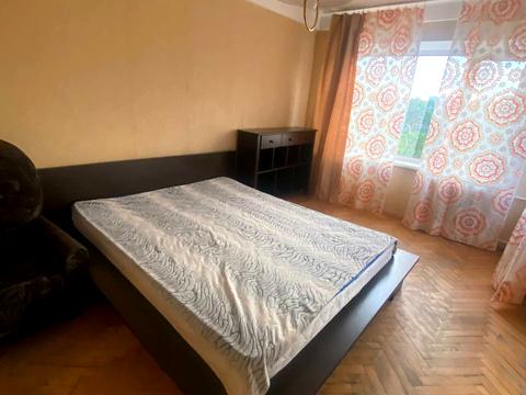 квартира по адресу Строителей ул., 19